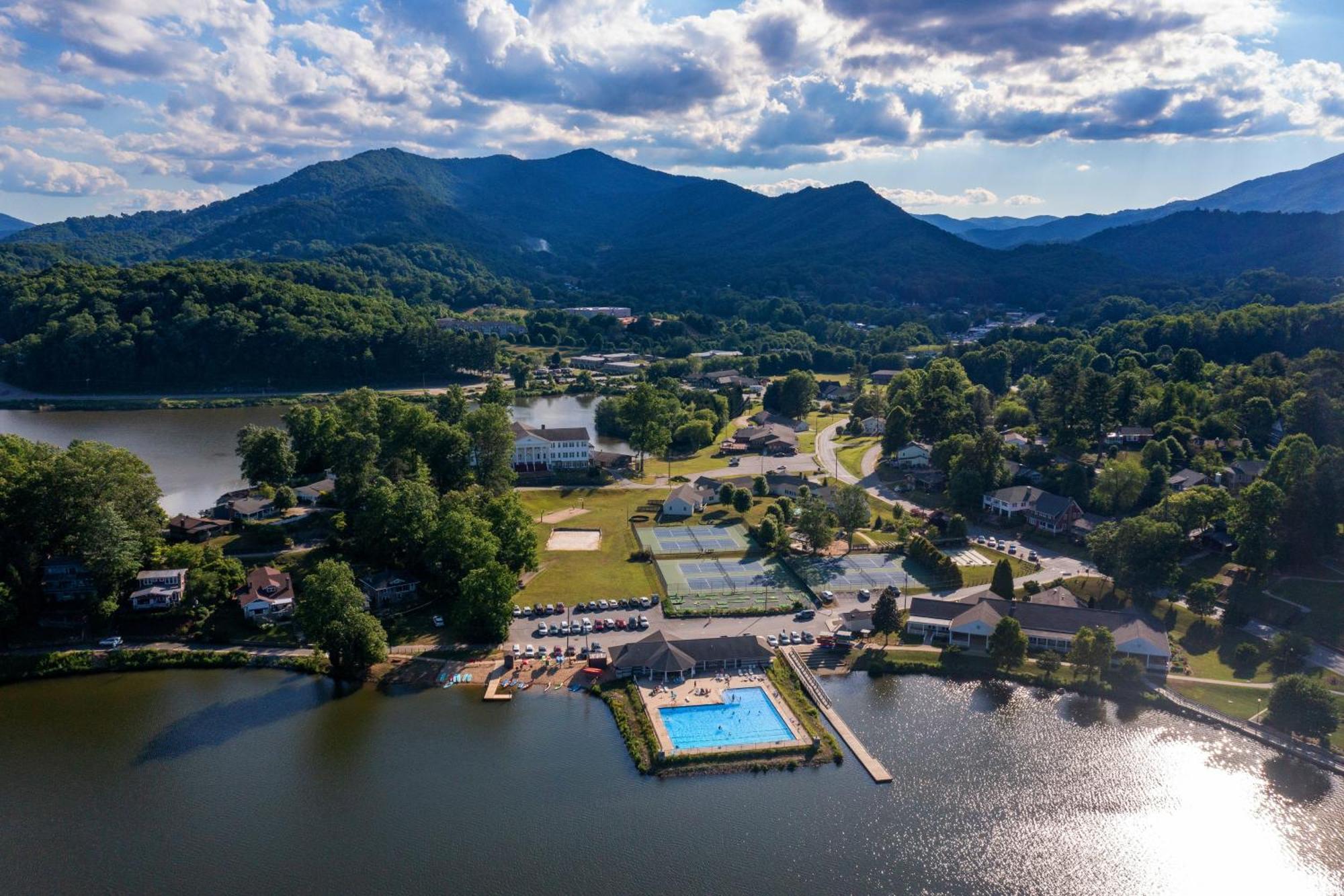 Samuel Court Cabin Lake Junaluska Zewnętrze zdjęcie